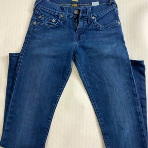 True Religion Relaxed Slim Geno Blue Jean. Size 28 waist 33” Inseam